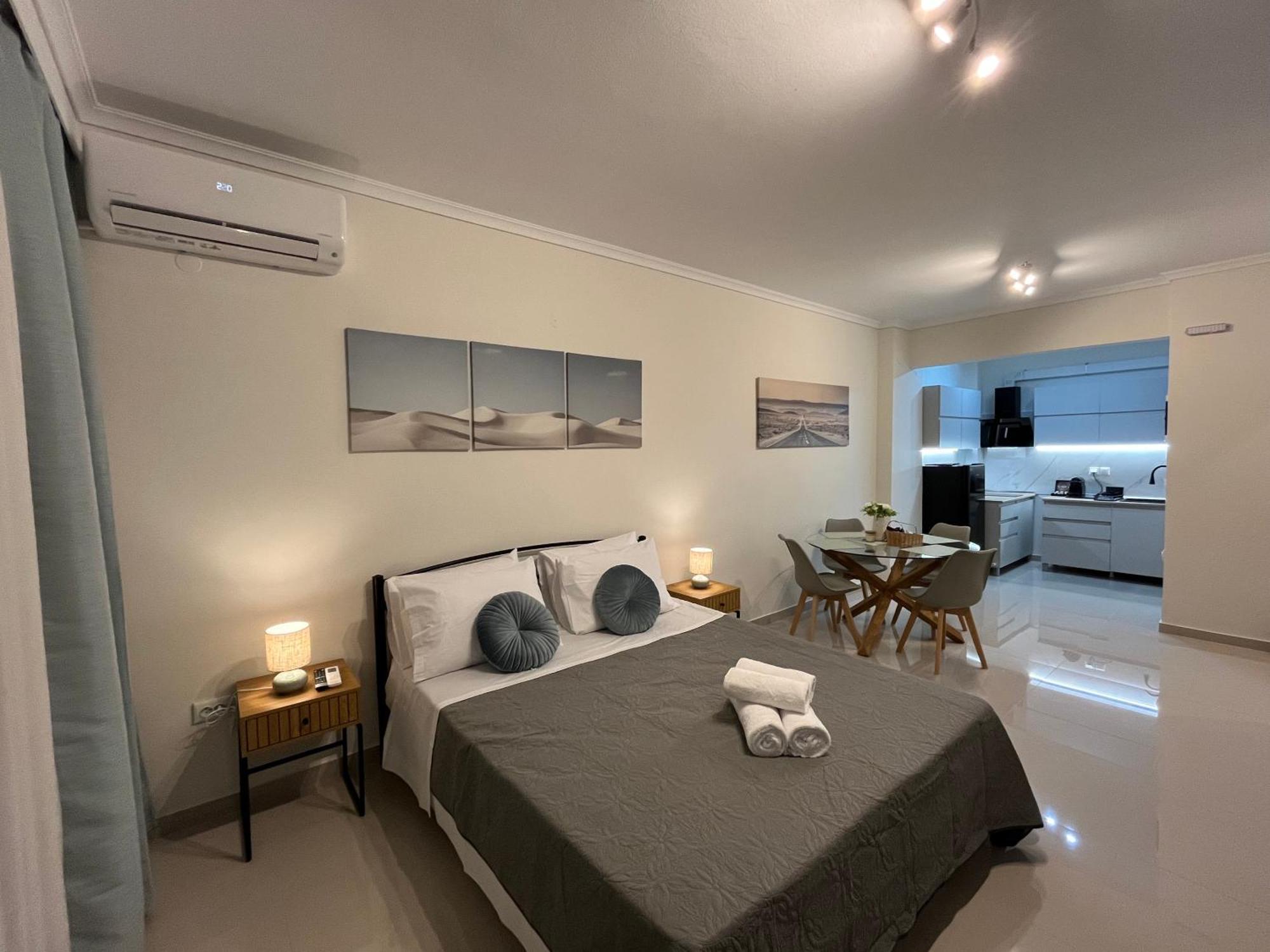Irene Beach Front Luxury Suite Peraía المظهر الخارجي الصورة